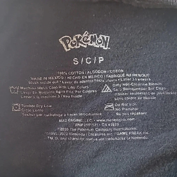 **4/$20 TEES**Pokémon Pikachu boys small black with gold/yellow LOT A - Picture 3 of 5